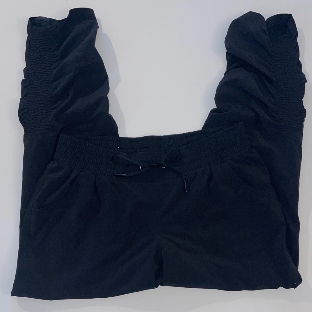 Athleta Ruched Cropped Pants | 2 - Picture 2 of 8